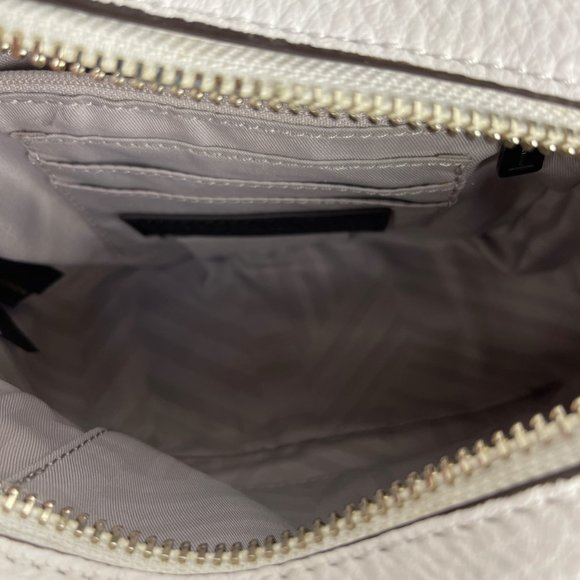 Rebecca Minkoff 4-Zip Moto White Leather Crossbody Bag HSP7EMOX66 - Picture 7 of 7